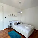 Luxury Laurus Penthouse With Awesome Sea View *