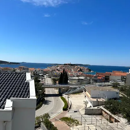 Luxury Laurus Penthouse With Awesome Sea View