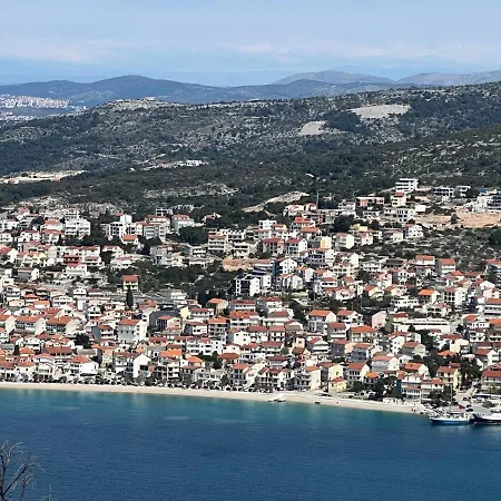 Luxury Laurus Penthouse With Awesome Sea View