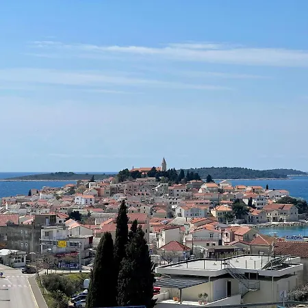 Luxury Laurus Penthouse With Awesome Sea View Apartman