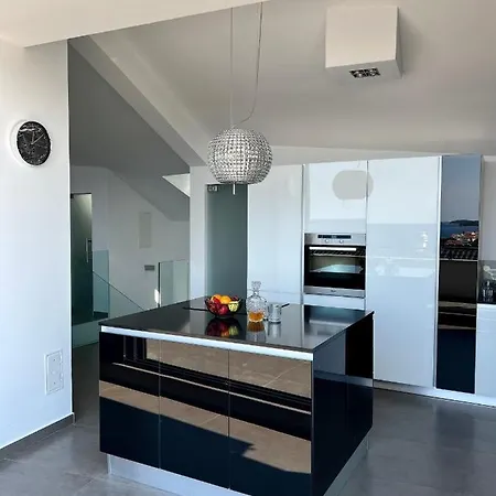 Luxury Laurus Penthouse With Awesome Sea View Primošten