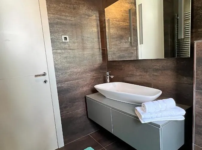 Luxury Laurus Penthouse With Awesome Sea View Primosten