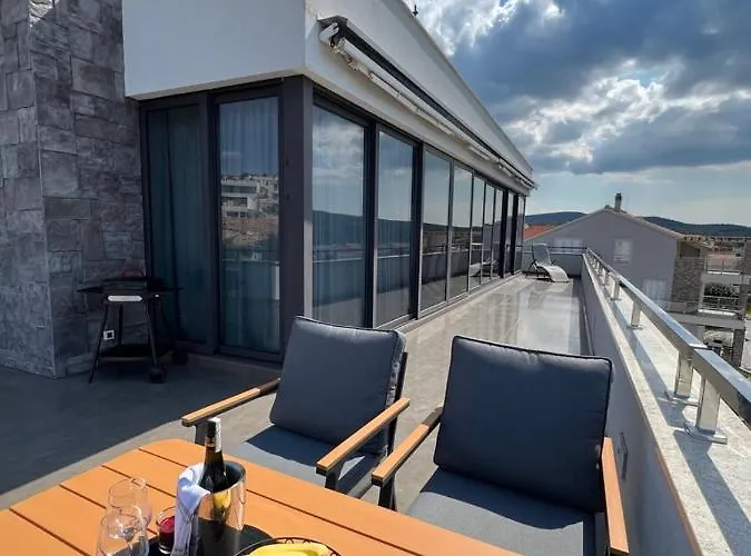 Luxury Laurus Penthouse With Awesome Sea View Apartman *